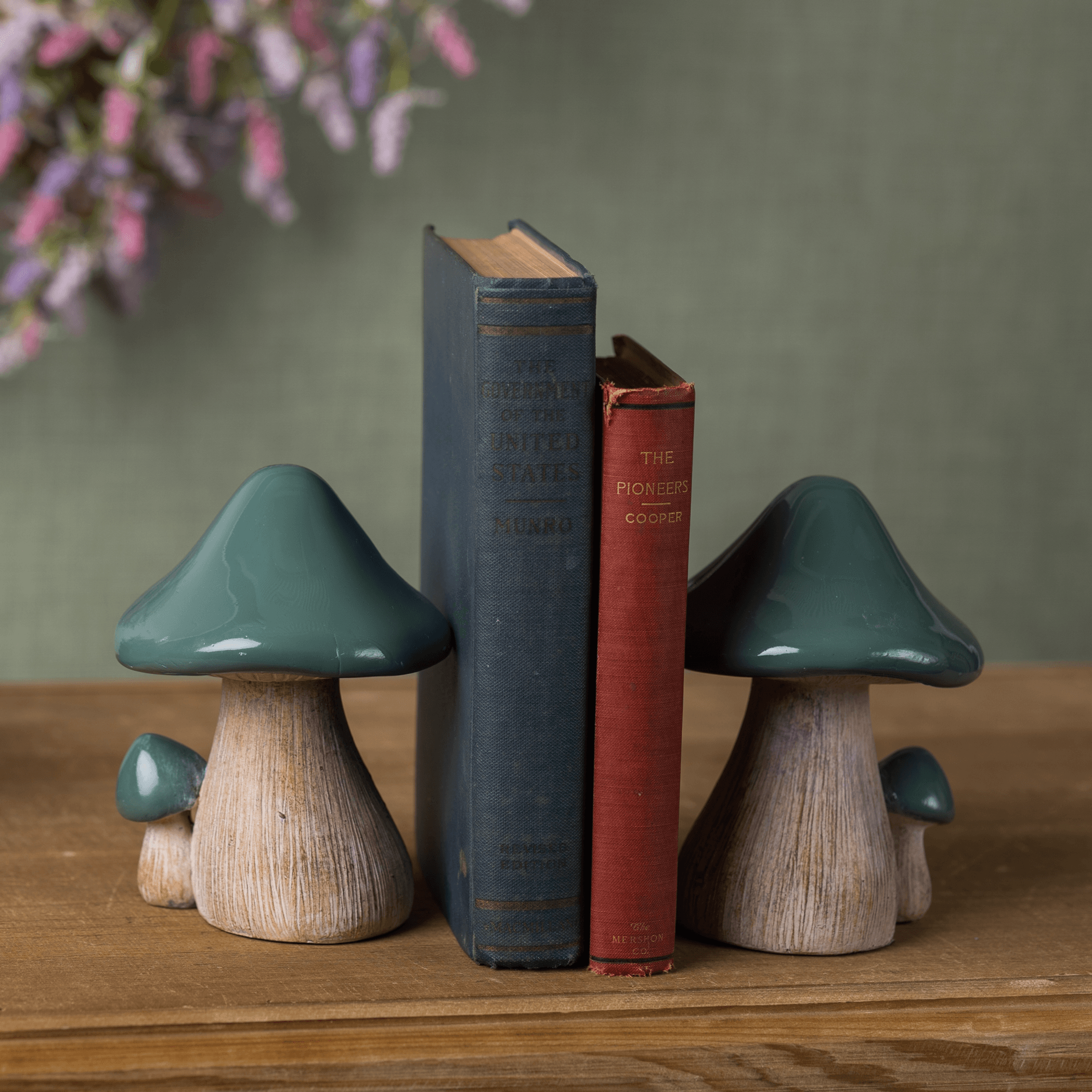 Elegant Garden Mushroom Decor Set