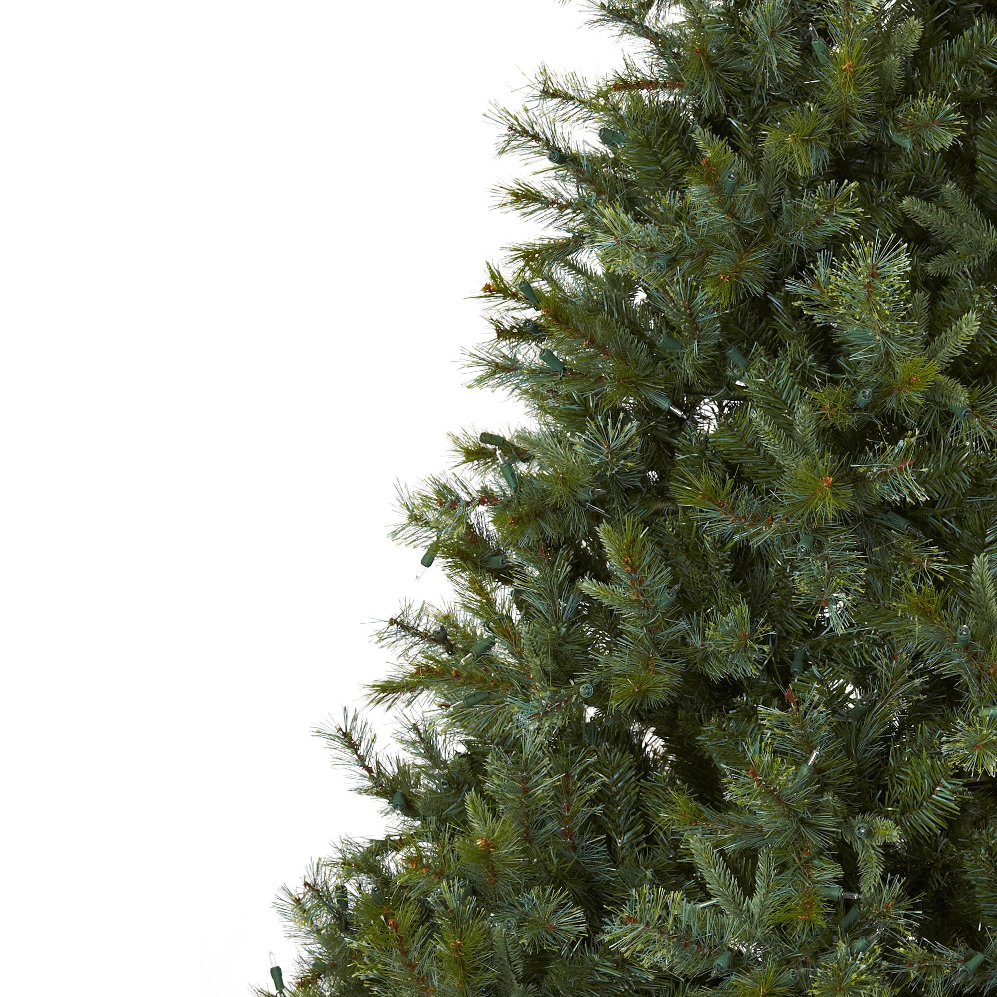 7.5' Majestic Pine Christmas Tree w/1764 Tips & 650 Lights